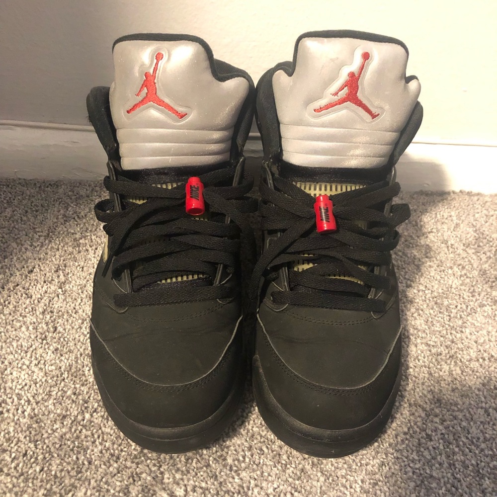 Black Metallic Jordan 5’s